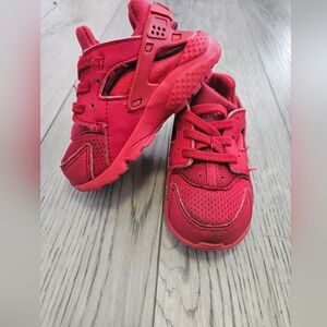 Nike 6c Huarache Run Toddler Sized